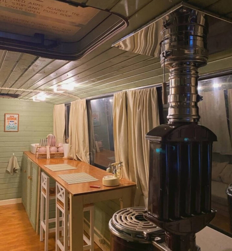 Érdekes formában támadt fel a roncstelepre küldött Ikarus 3