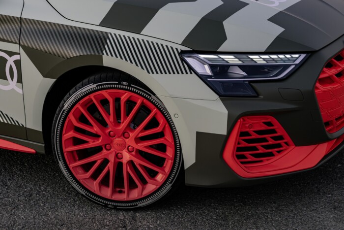 Erősebb lesz az Audi családi sportautója 8