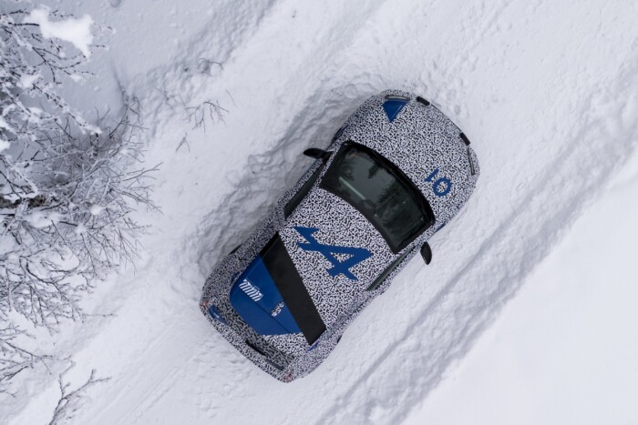 Városi autót épít a sportkocsigyártó 6