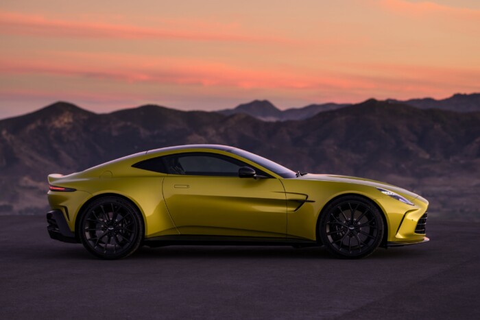 Vigyáz a milliomosokra ez az új sportautó 8 | Vezess Vigyáz a milliomosokra ez az új sportautó 8