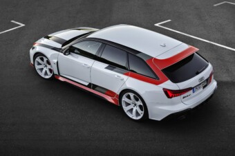 Versenyautó szeretne lenni ez a kombi