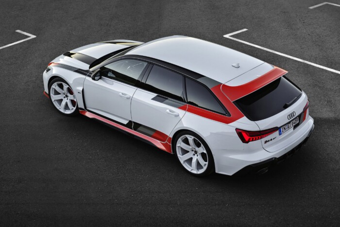 Tízes skálán tizenegyre tolta sportkombiját az Audi 10