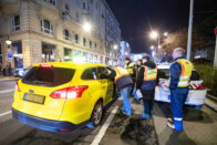 Betépve vezetett egy eltiltott taxis Budapesten 1