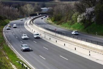 Mégis jöhet az ezerforintos egynapos matrica