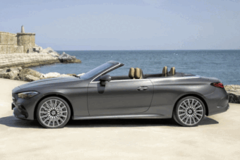 Kettő helyett napoztat az új Mercedes