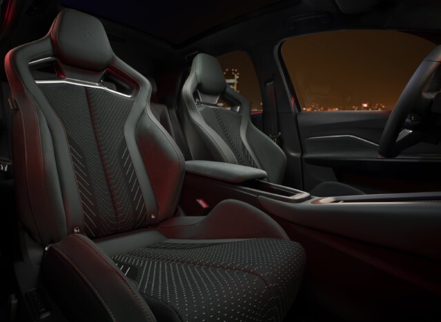 Már a spanyoloknak is van elektromos sportautójuk 8