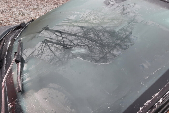 Tenyérnyi rés miatt ugrott a jogosítvány Borsodban