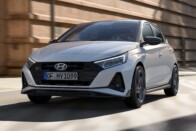 Sporthoz öltözik a városi Hyundai 11