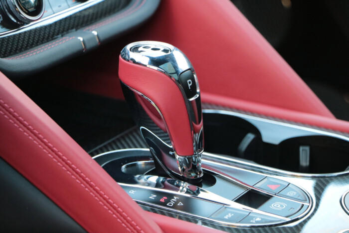 Ilyen egy guruló 130 milliós árcédula 12