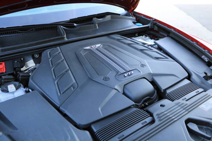 Ilyen egy guruló 130 milliós árcédula 11