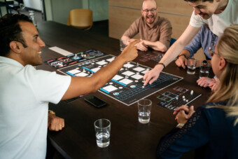 Társasjáték kizárólag mercedeseseknek