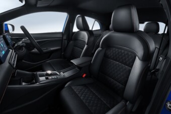 Csinos városi hibrid érkezik Európába