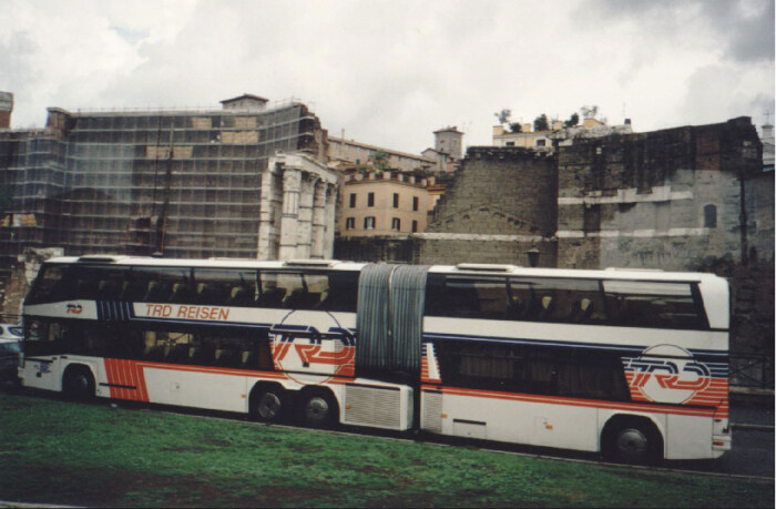 Mindössze egy tucat készült ebből az autóbuszból 4