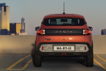 Füvet nyírhatsz, kávét főzhetsz ezzel az autóval