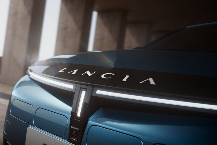 Itt a legstílusosabb kisautó. Naná, hogy olasz! 11