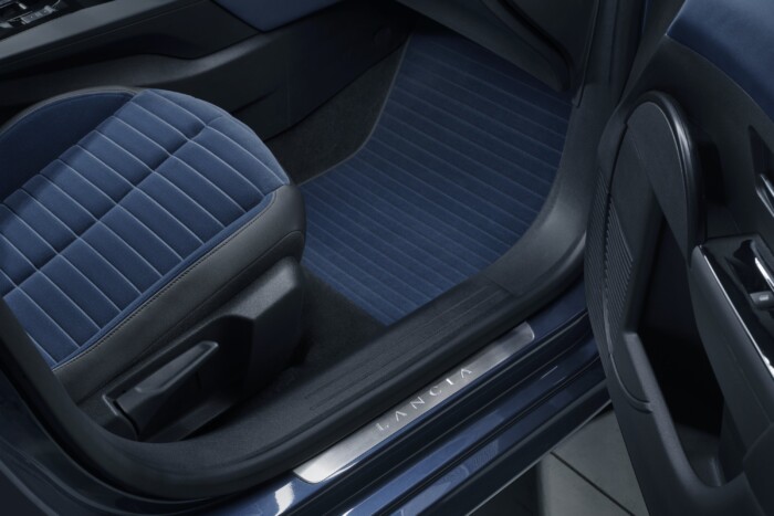 Itt a legstílusosabb kisautó. Naná, hogy olasz! 7