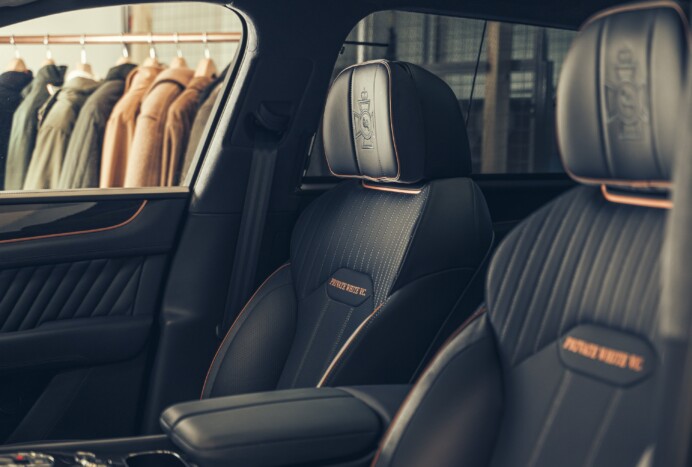 Az életmentés fonalával díszítik ezt az autót 6