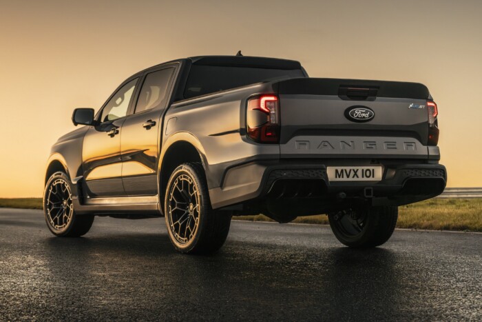 Állatul néznek ki a Ford sportteherautói 9