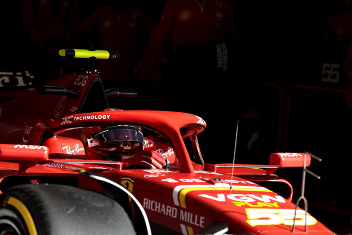 F1: A Ferrari vitte a megszakított tesztnapot