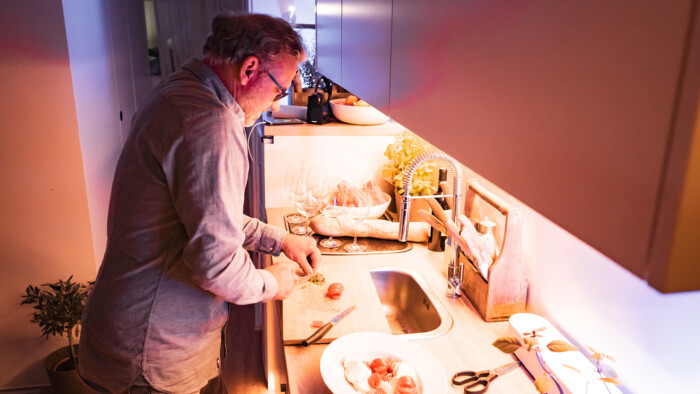 Irigylésre méltó lakóbuszt készített magának ez a férfi 4