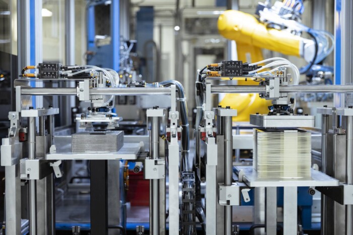 Kőkeményen ráfekszik a hidrogénre a Peugeot 1