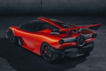 A benzinmotor ünnepe lesz ez a pokoli V12-es