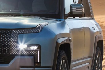 Jön Európába a helyben forgó luxusautó