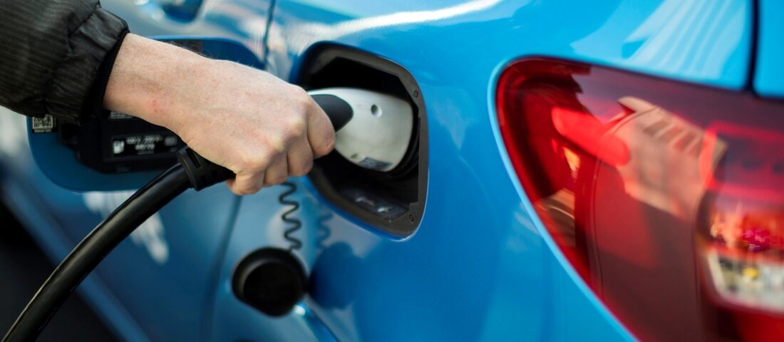 Villanyautót veszel támogatással? Ezt jó, ha tudod!
