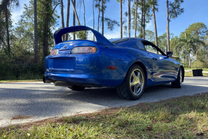 Ez a használt autó leharcoltan is többe kerül, mint újonnan