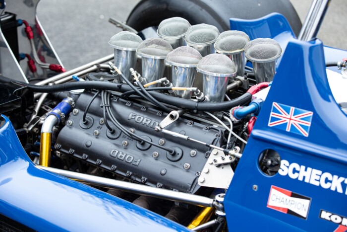 Szabad préda a Forma-1 legendás, hatkerekű autója 7