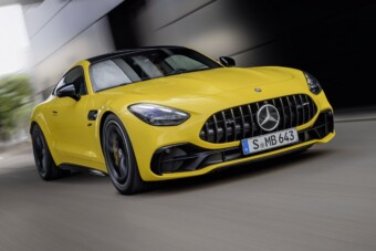 Kicsike motor kerül a brutális Mercedesbe