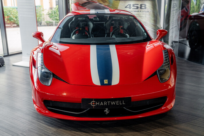 15 milliót ért valakinek a kétkormányos Ferrari