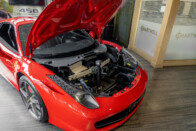 15 milliót ért valakinek a kétkormányos Ferrari 19