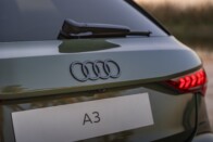 Bérelhető extrákat kínál a megújult Audi A3 90