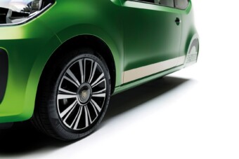 Megér 8 milliót, hogy a gyerek ezen tanuljon vezetni?