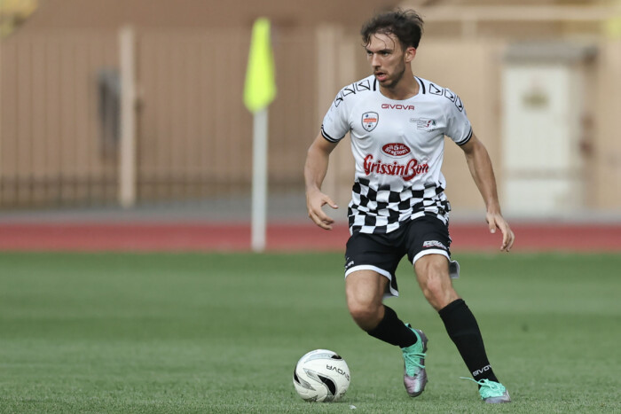 Focicsapatot vett a Forma-1-es pilóta