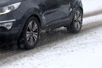 Itt az út, ami leolvasztja magáról a jeget és a havat