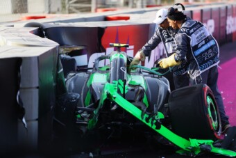 Megvolt az év első nagy F1-es balesete