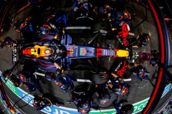 F1: Rezeg a léc Pérez alatt, el is tilthatják