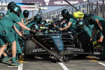 F1: Megsérült egy néző Alonso autója miatt