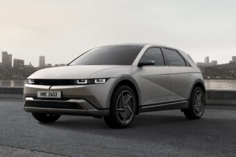 Három év alatt másodszor frissül ez a villany-SUV