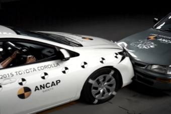 Kőkemény cáfolat arra, hogy a régi autókban még volt anyag