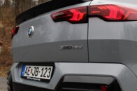 Hidd el, ebben a BMW-ben is megnéznek! 67