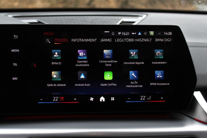 Hidd el, ebben a BMW-ben is megnéznek! 9