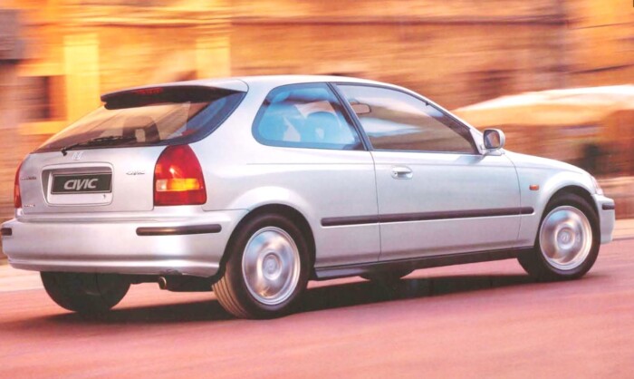 A hatkerekű Civic-szörny rémálmokat fog okozni, szóval csak óvatosan 4