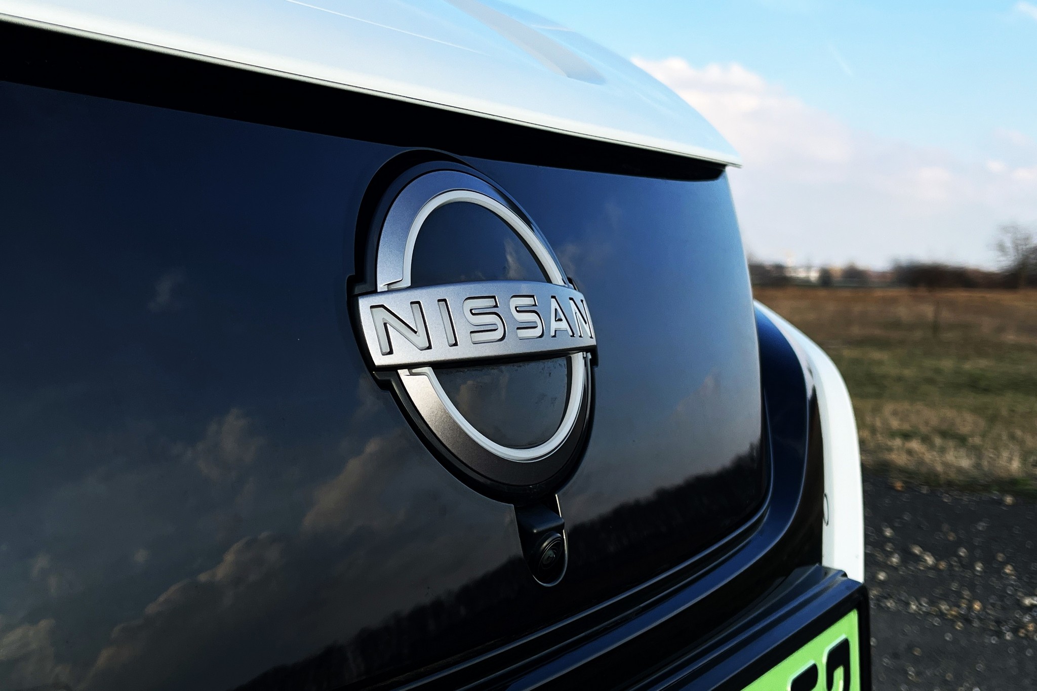 Olcsóbb a kínai villanyautóknál is ez a Nissan 6