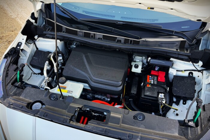 Olcsóbb a kínai villanyautóknál is ez a Nissan 9 | Vezess Olcsóbb a kínai villanyautóknál is ez a Nissan 9