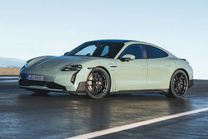 Bárki megveheti az 1100 lóerős Porschét 10