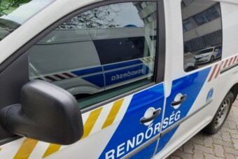 Egy autós kamerája felvette, ahogy felrobban egy kamion az M3-ason