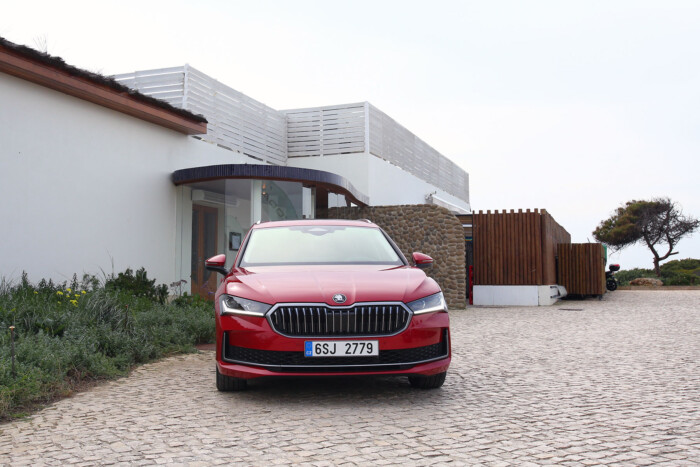 Egyre ritkább kincs egy új TDI Škoda kombi 25 | Vezess Egyre ritkább kincs egy új TDI Škoda kombi 25